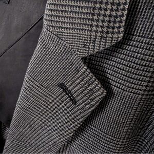 Kenneth Cole 2006 Fall Collection Plus Size Sports Jacket with Epauletes Classy